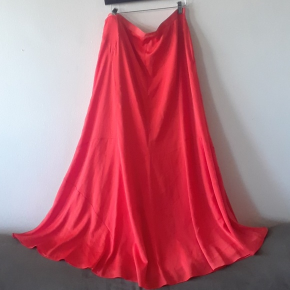Ann Taylor Dresses & Skirts - Ann taylor red orange maxi skirt